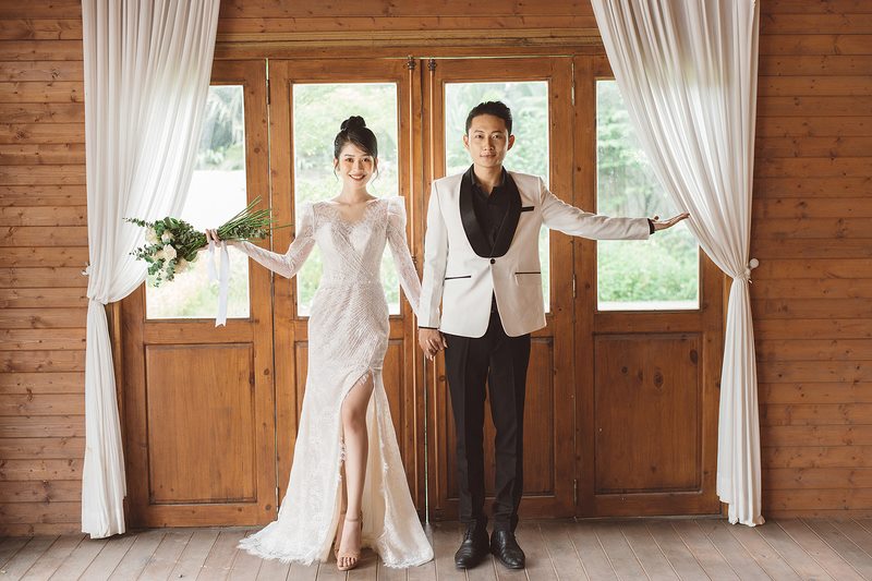 Review chi tiết phim trường Rustic